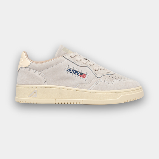Medalist Low Man - Finish Suede